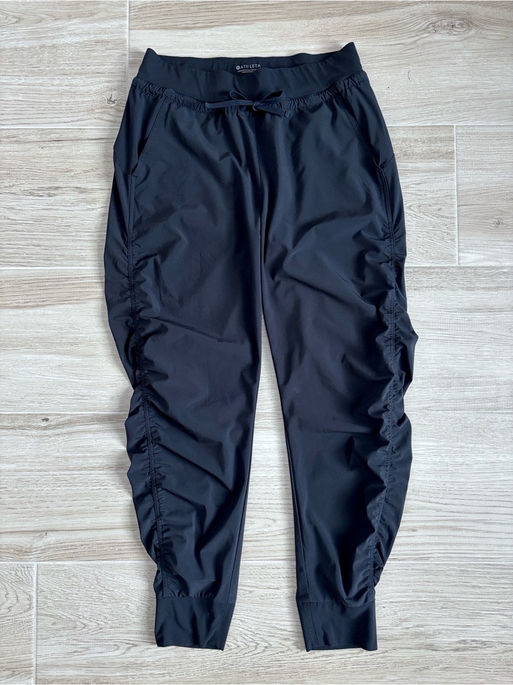 Athleta Attitude Pants Ruched Joggers Black Size 4